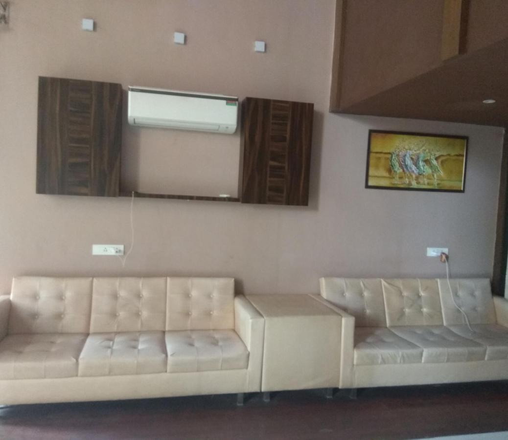 Hotel West Blue Mumbai Exterior foto