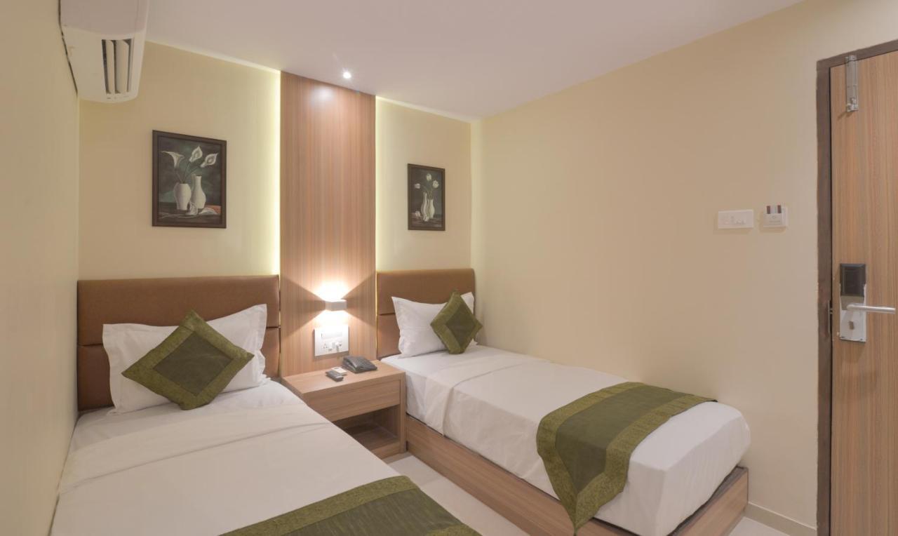 Hotel West Blue Mumbai Exterior foto