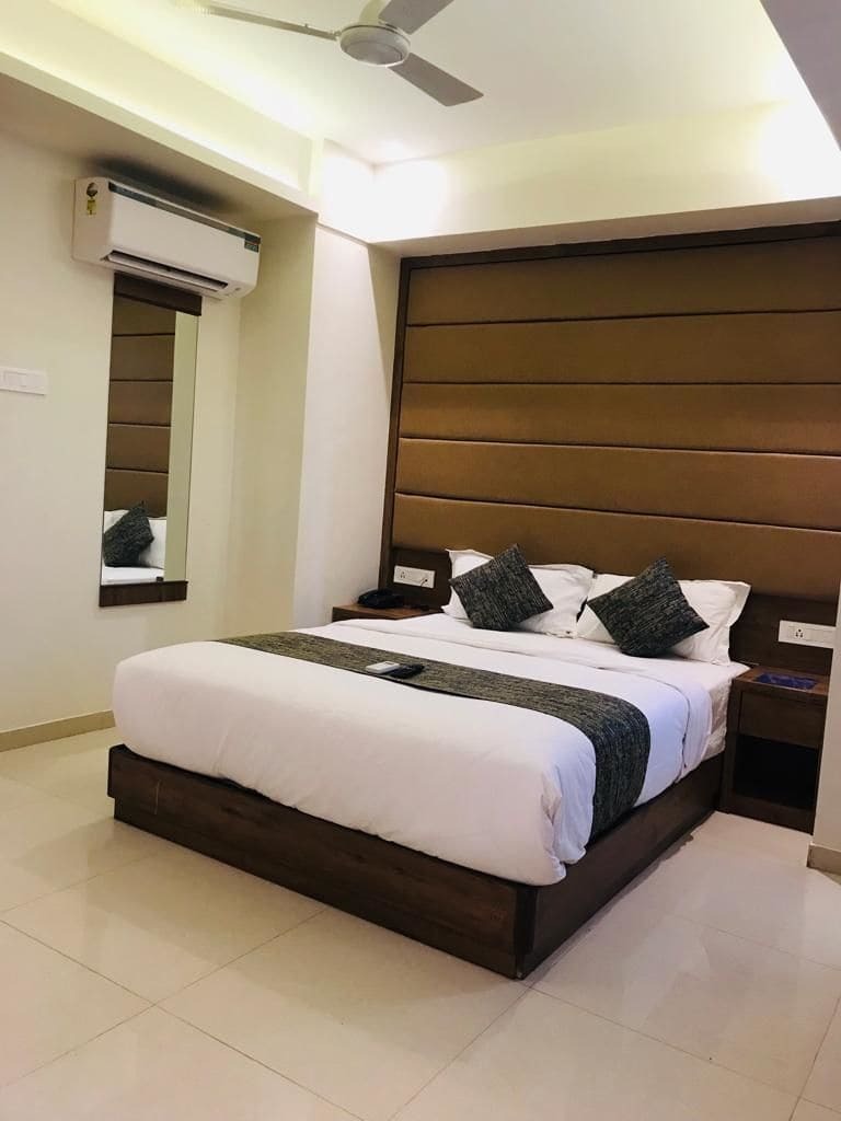 Hotel West Blue Mumbai Exterior foto